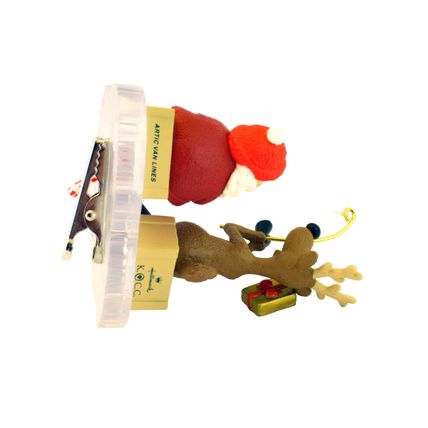 HALLMARK KEEPSAKE FISHING FOR FUN CLIP ON CHRISTMAS ORNAMENT 1995 (QXC5207)