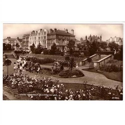 Clacton On Sea Postcard Sunk Gardens Essex 21382 Type B pc00028