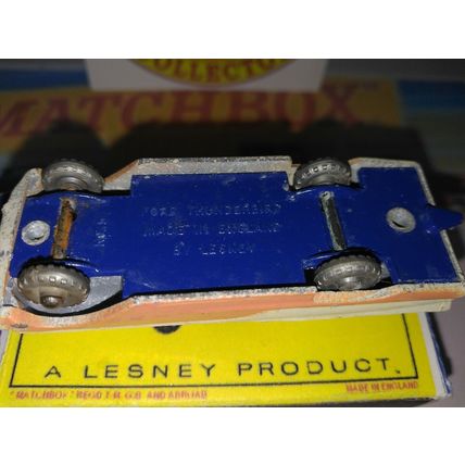 Matchbox - No75 Thunderbird - silver wheels
