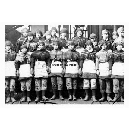 pt4551 - Wigan , Pit Girls , Lancashire - Print 6x4