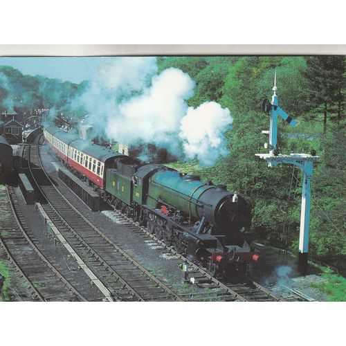 Colour Postcard - War Department 2-20-0 3672 Dame Vera Lynne Locomotive