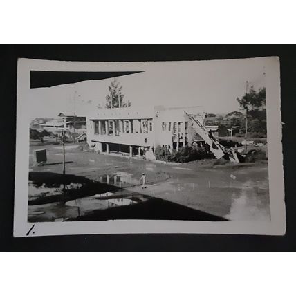 1945 WW ll US Airman Original 2"x3" Photo of Building in Ruins War Destruction 1