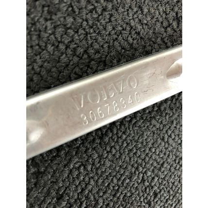 Volvo S80 V70 XC70 Headlamp Headlight Assembly Retainer Clip 30678340