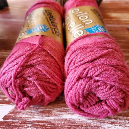 LeeWards Orlon Sayelle Yarn - Med. Old Rose 4-oz - Bundle of 2 - 8 Oz Total