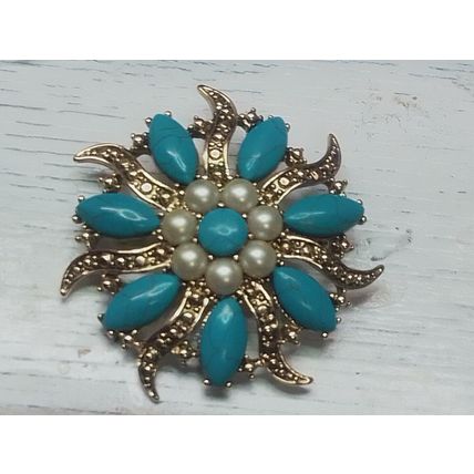 Vintage Monet Faux Turquoise and Pearl Gold Tone Sunburst Brooch Pin