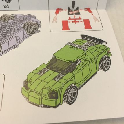 NEW Make it Blocks Green Racing Car - 214 pieces (out of box)