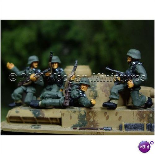 20mm 1/76 Late German Tank Riders(4 Metal) GR55