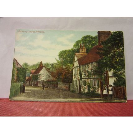 SONNING VILLAGE, READING, BERKSHIRE unused antique postcard (a) =