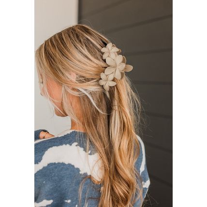 Beige 3D Flower Plastic Resin Hair Claw (Slight Color Variations)