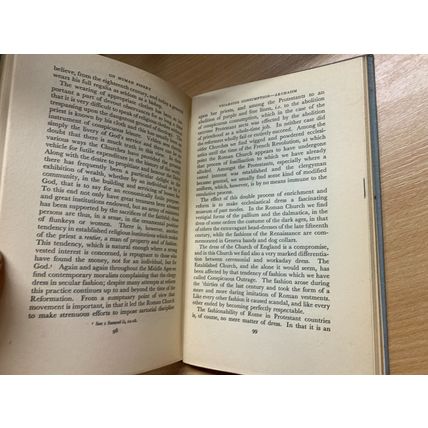 1947 "ON HUMAN FINERY" QUENTIN BELL FASHION HISTORY ILLUSTRATED HB BOOK (P3)