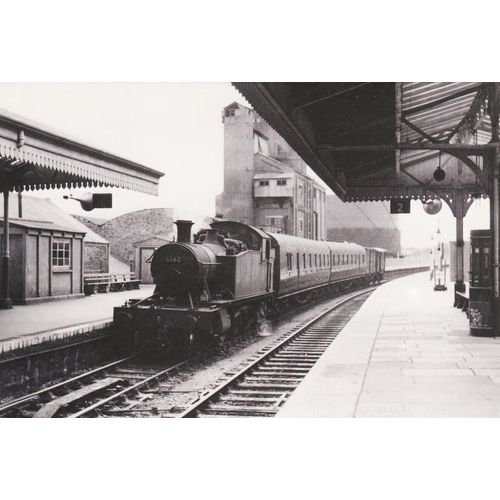Railway Postcard GWR 45xx 5562 Newquay 1960 Great Western 2-6-2T Loco Cornwall