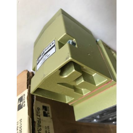 NEW ROSS 8077B6341 PNEUMATIC VALVE SAE 500, 115 VAC NIB NE2-1,110/50,ES