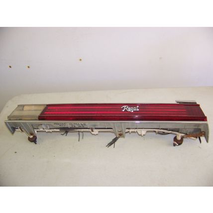1982 1983 BUICK REGAL RH TAILLIGHT OEM #5972070 5971930