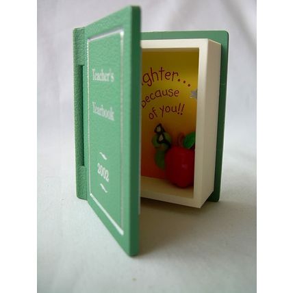 Hallmark Christmas Ornament 2002 Teacher's Yearbook QX8973
