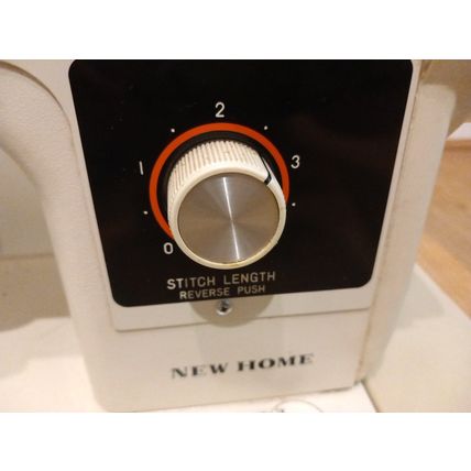 NEW HOME 632 UPHOLSTERY LEATHER FABRIC SEMI INDUSTRIAL HEAVY DUTY SEWING Machine