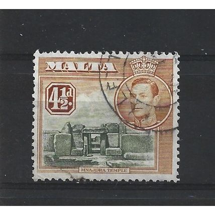 Malta.SG224 4 1/2d Ruins at Mnajdra (Olive-Green&Yellow-Brown).Fine Used.Apr25e