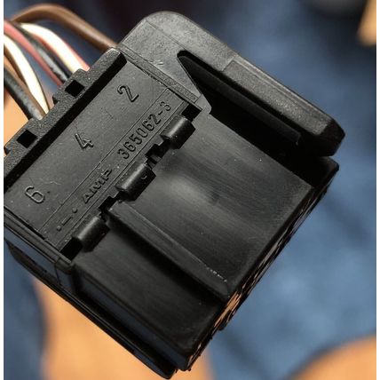 365062-3 AMP STD7614,4 Connector Pigtail Wiring 5 Wire 2 Row Plug Socket Volvo