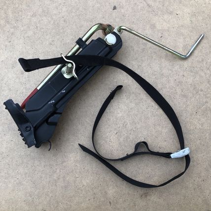 Volvo 9444571 OEM Jack Never Been Used + 9133668 Lug Wrench