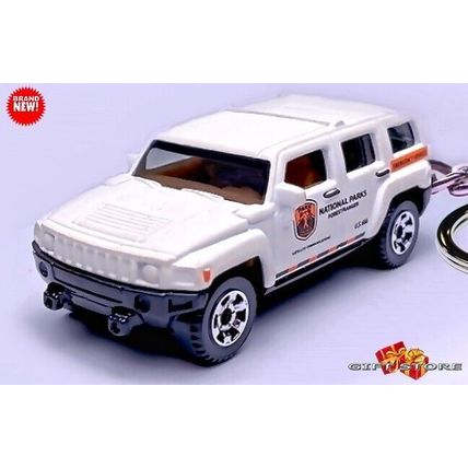 RARE KEYCHAIN WHITE HUMMER H3