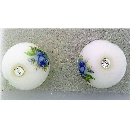 White Floral Glass Crystal 8mm Stud Earrings 2