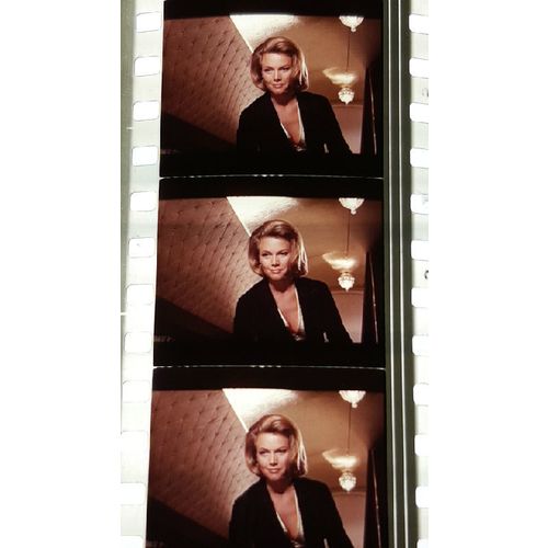 Goldfinger. pk GFC 0119o. 1 strip of 5 film cells 35mm