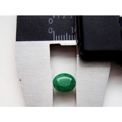 Emerald Cushion Cut Appx 2.5Ct Lower Grade. Make Your own / Repair Jewellery ?