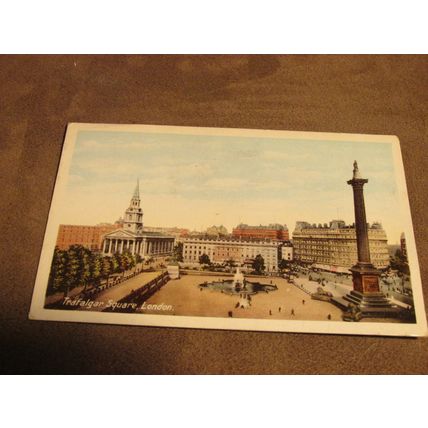 1913 fr Postcard - Trafalgar Square scene - London