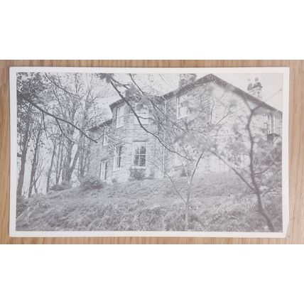 POSTCARD: WHITBY - EGTON, THE GUIDE HOUSE: 1980's............................(a)