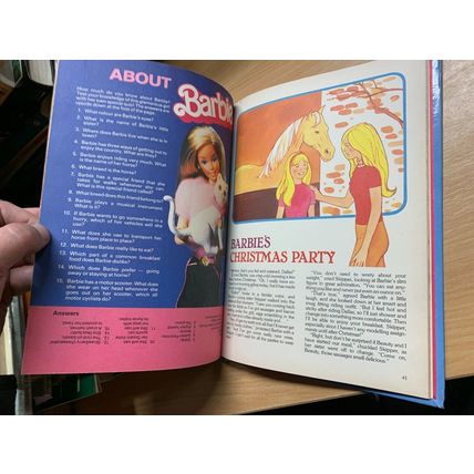 1983 "BARBIE ANNUAL" ILLUSTRATED VINTAGE ANNUAL HARDBACK BOOK (P4)