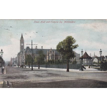 E572 MIDDLESBROUGH- TOWN HALL AND VICTORIA SQUARE. 1906