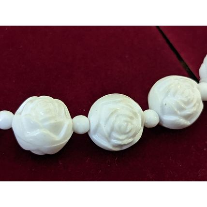 Rose Bead Shaped Costume Jewelry Necklace