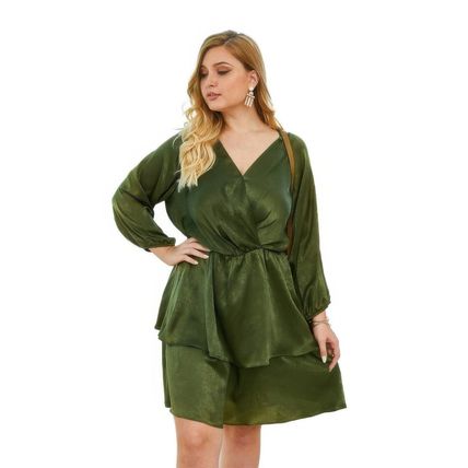Women's Plus Size Solid V Neck Ruffled Hem Dress