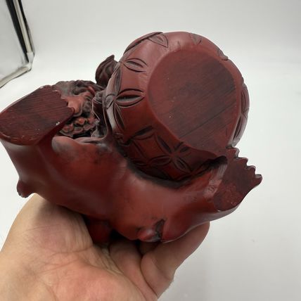 20TH Century CHINESE FOO DOGS RESIN CINNABAR Good Luck Bookends Large Figurines