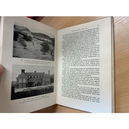 1940 1ST EDITION "THE STORY OF THE ENGLISH HOUSE" HUGH BRAUN HARDBACK BOOK (P4)