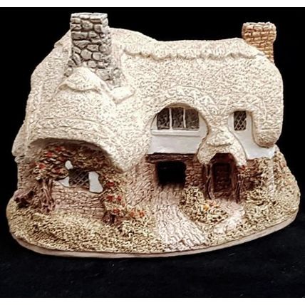 Lilliput Lane Ostlers Keep Thatched Cottage Collectable Vintage Ornament