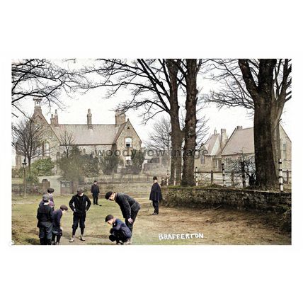 ptc0858 - Brafferton , Children & Policeman - Yorkshire - print 6x4