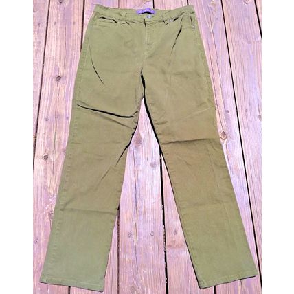 Gloria Vanderbilt Women's Amanda Original Slimming Jean Olive Size 12 Medium