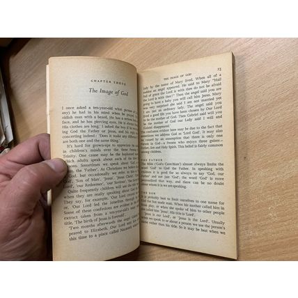 1973 "PARENTS CHILDREN & GOD" ANTHONY BULLEN RELIGIOUS PAPERBACK BOOK (LL)