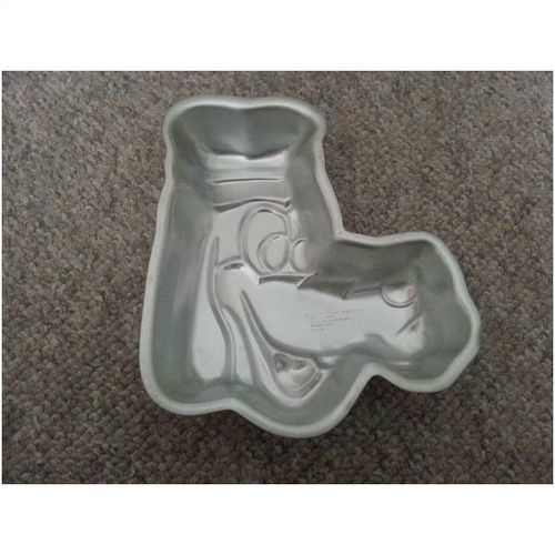 1976 Vintage 9" Wilton Disney Goofy Cake Pan