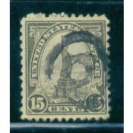 Used 696 15c Statue of Liberty Just Clears A16059