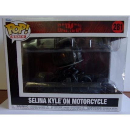 FUNKO ' MOVIES THE BATMAN ' SELINA KYLE ON MOTORCYCLE (2021)