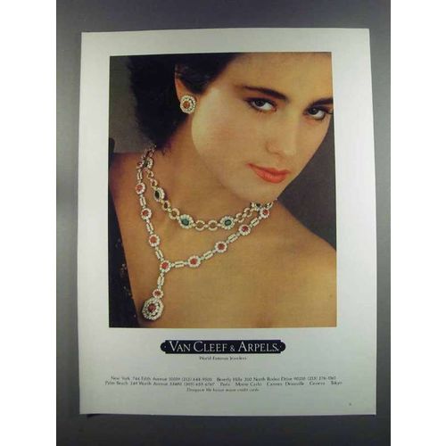 1982 Van Cleef & Arpels Jewelry Ad