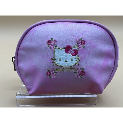 A Cool Rare Vintage Rare Sanrio 2007 Hello Kitty Roses Small Makeup Cosmetic Zip