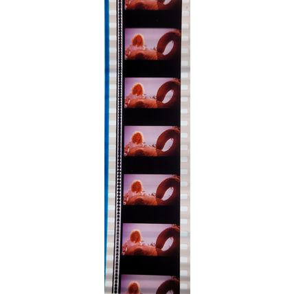 Pk GEB - P - MIX - B 028b . 1 STRIP OF 5 - 35MM FILM CELLS. ( )