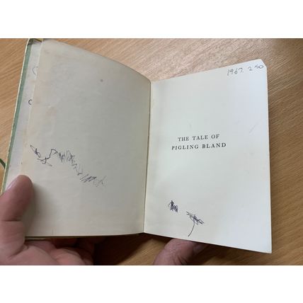 1967 BEATRIX POTTER "THE TALE OF PIGLING BLAND" BOOK (P2)