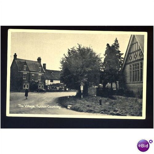 Berkshire SUTTON COURTNEY Village Postcard by TVAP (1115)