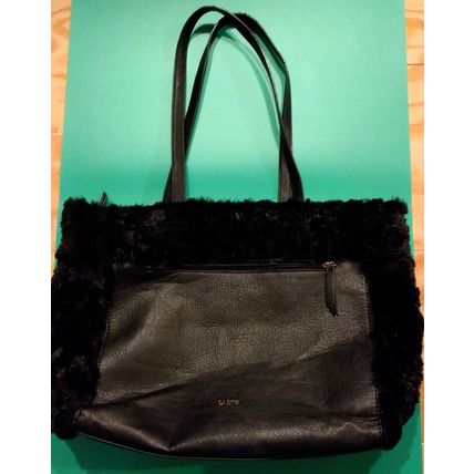 LaDiva DV Black Leather Faux Fur Handbag Large 18" x 12"
