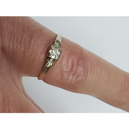 Vintage 14K Yellow and White Gold Genuine Diamond Ring, early 1900s