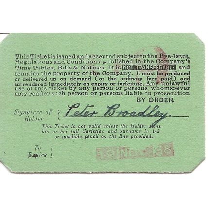 Southern Railway Season Ticket- Twickenham to Waterloo via Brentford or Mortlake