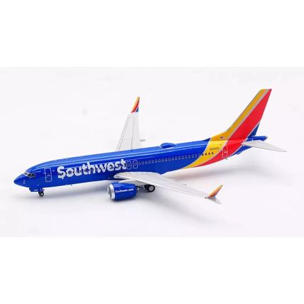 B737-8 SOUTHWEST AIRLINES REG: N8889Q W/STAND - INFLIGHT 200 IF738MSW0924 1/200